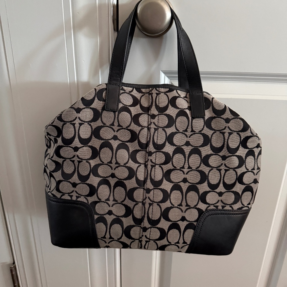 Coach black and gray shoulder bag.  Like new. - Picture 5 of 7